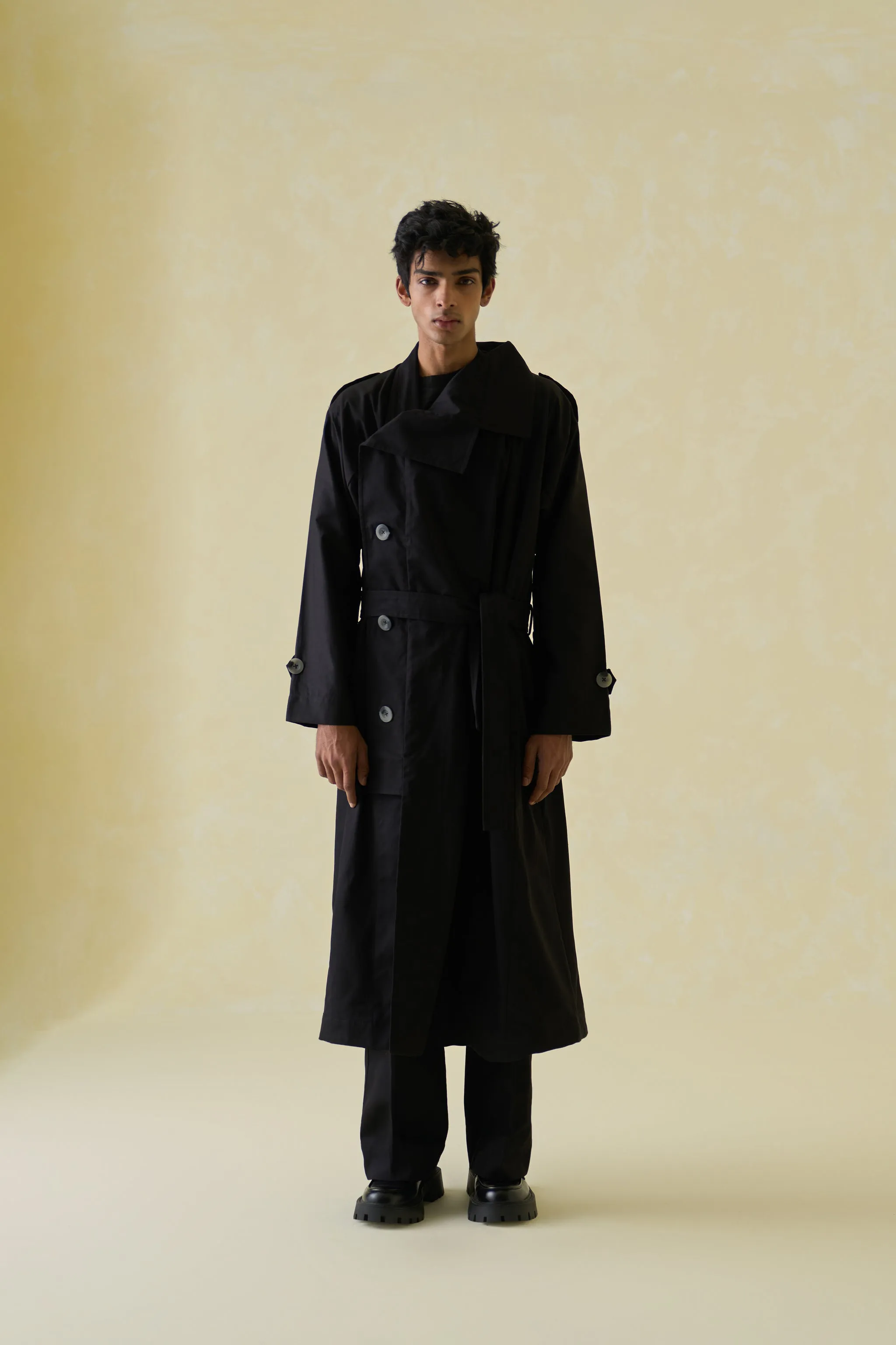 Asymmetric Trench