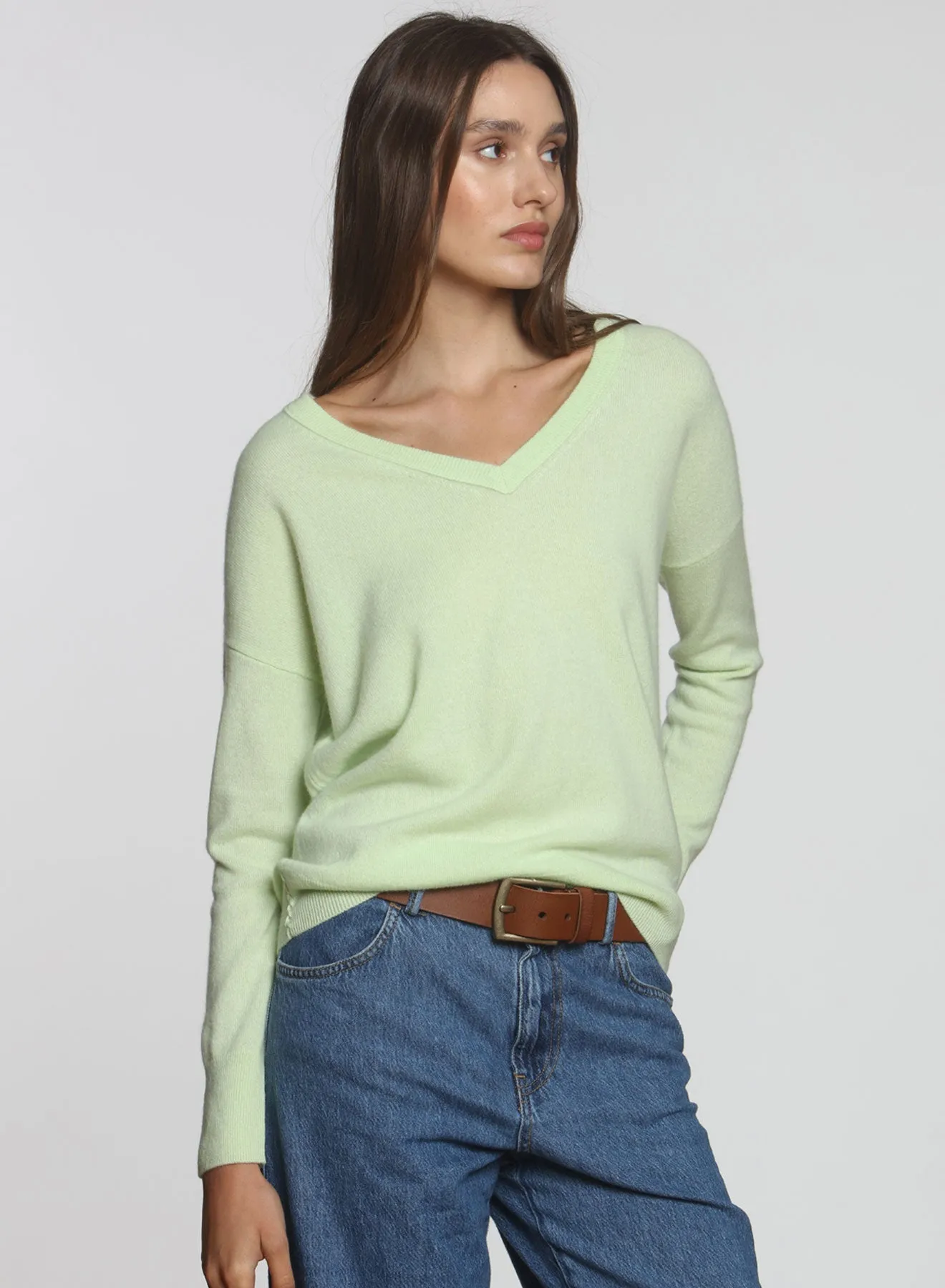 CORE Cashmere BF Vee - Apple