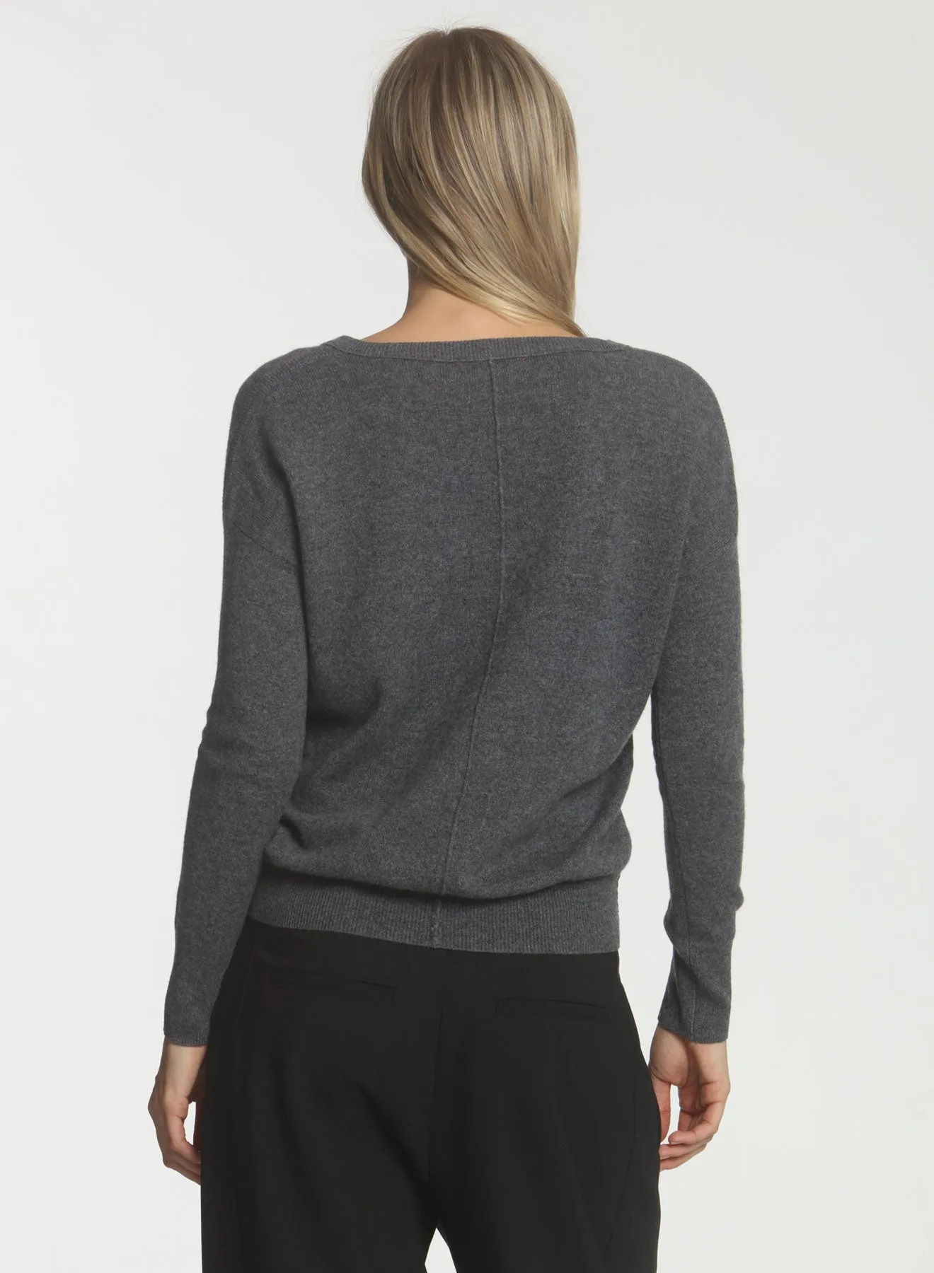 CORE Cashmere BF Vee - Charcoal