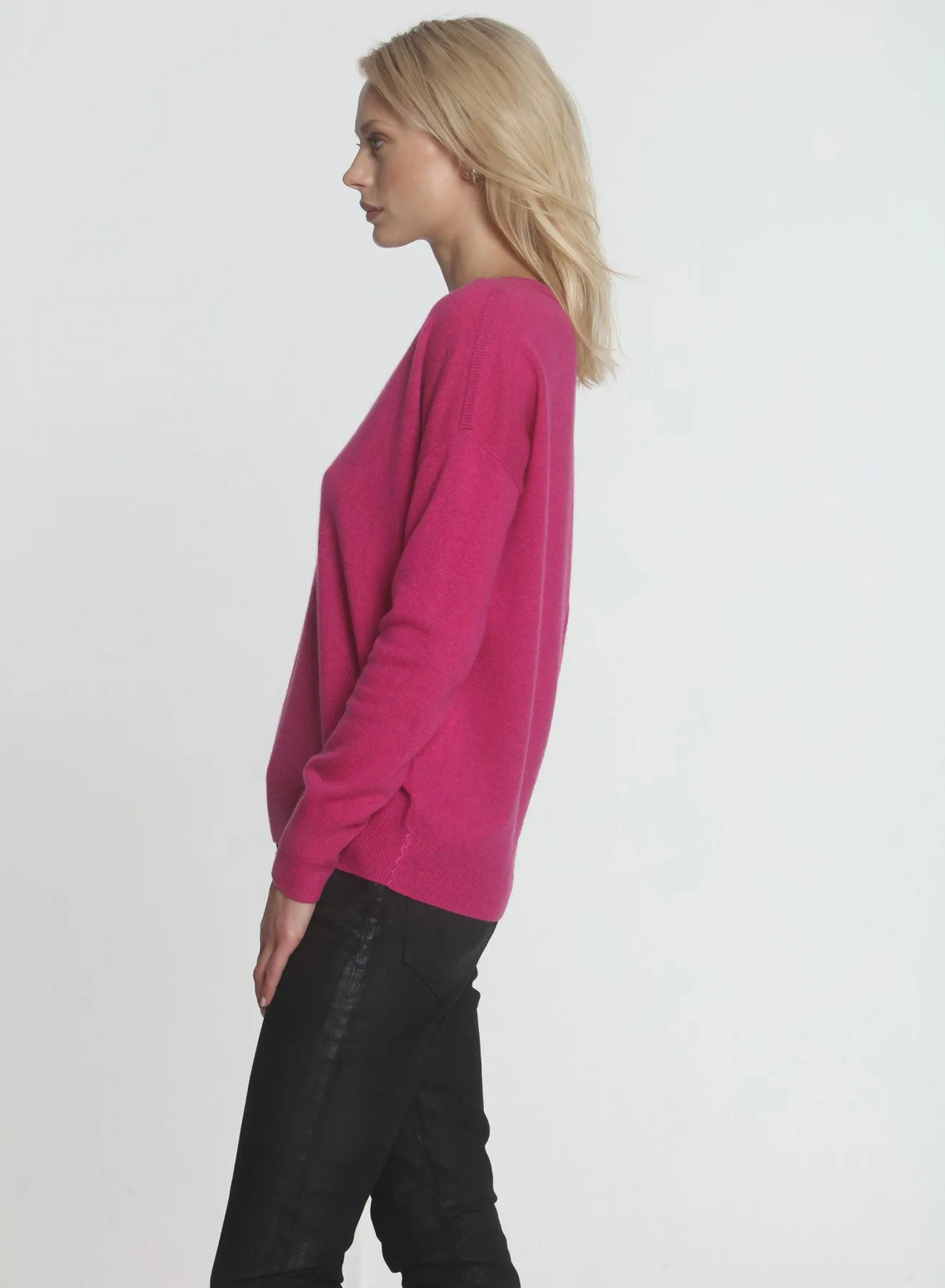 CORE Cashmere BF Vee - Magenta