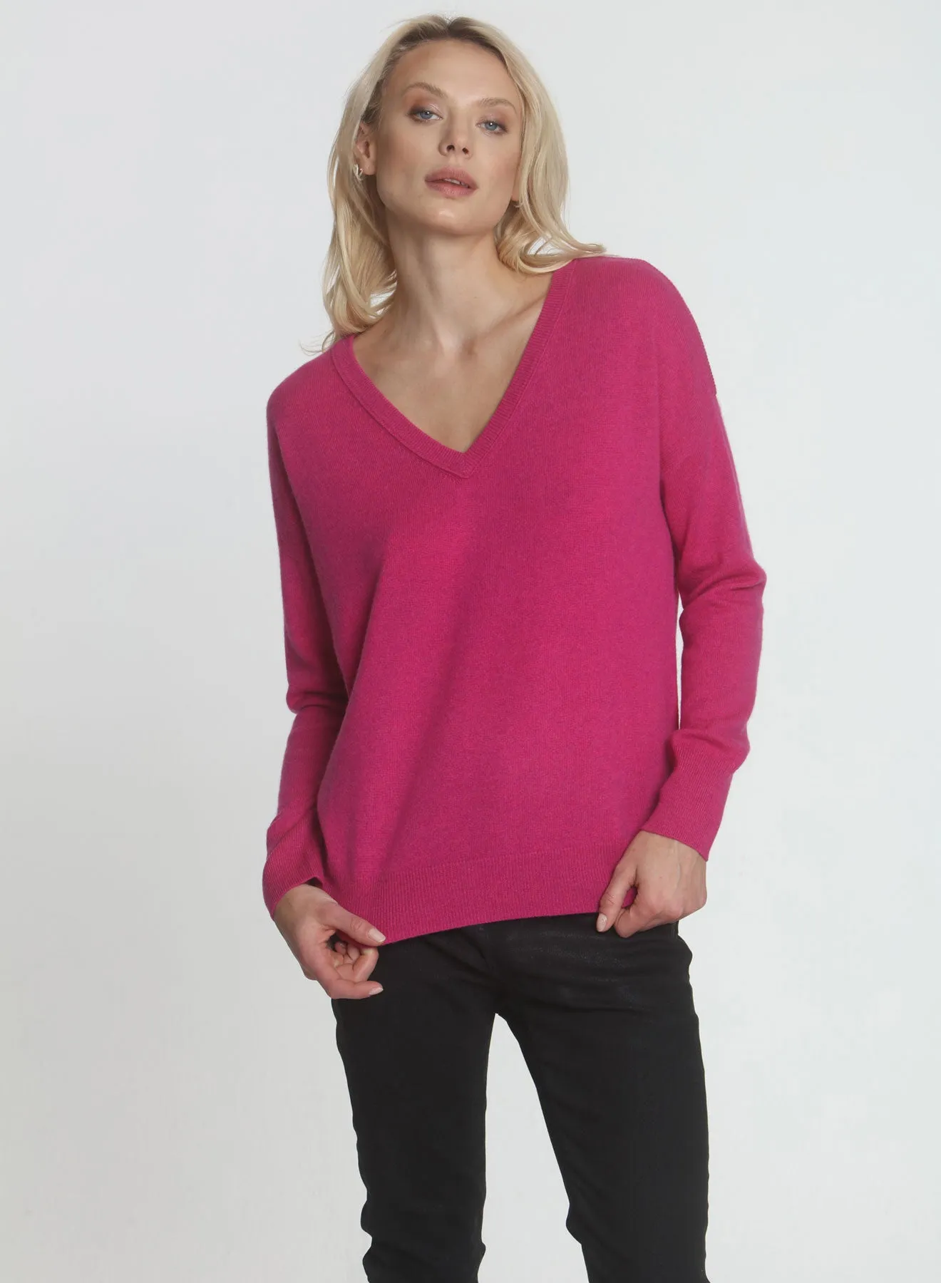 CORE Cashmere BF Vee - Magenta