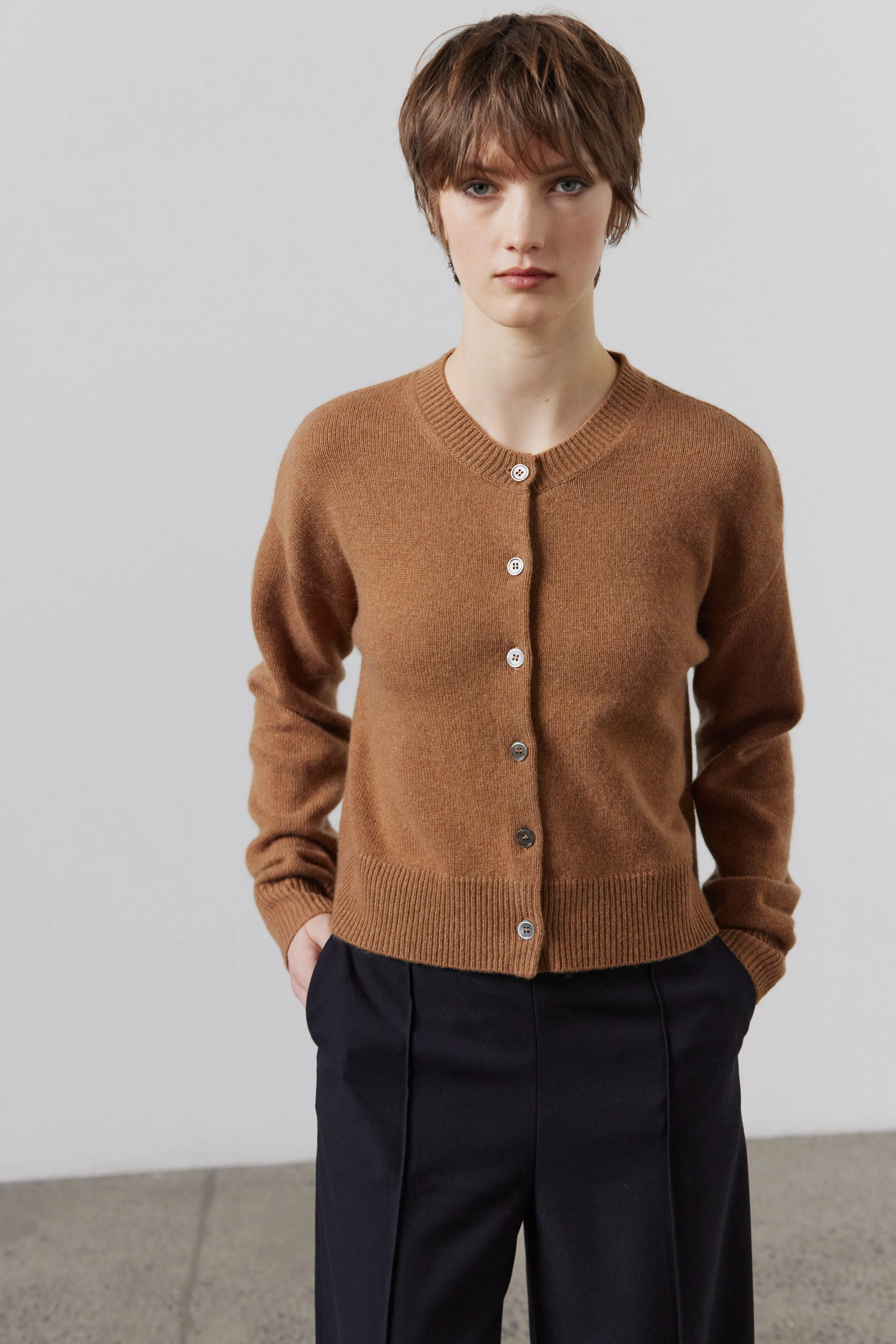 Laing - Boxy Crew Neck Cardigan - Putty