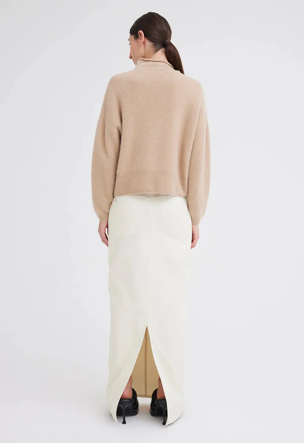 Maximus Cashmere Sweater in Crumb Beige