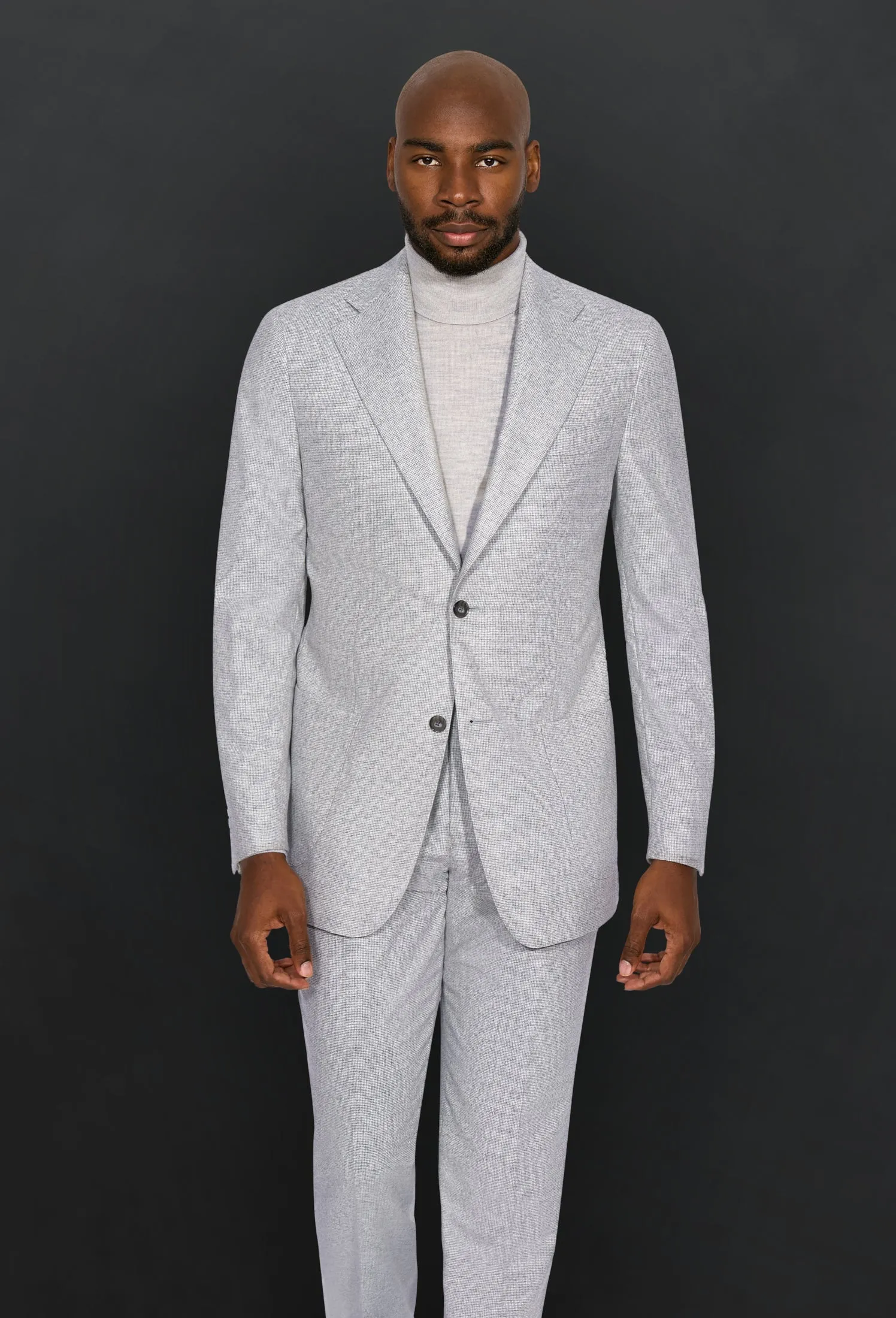 New SUITREVIEW Elmhurst Gray Houndstooth Wool and Cashmere Suit - Size 40L