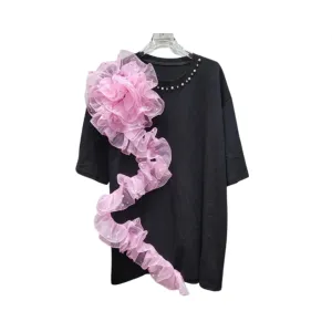 Pre Order:  Pearl Diamond Pink Mesh Flower Round Neck T-Shirt