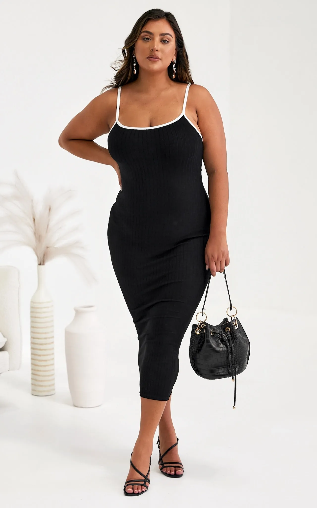 Tisdale Knit Midi Dress - Black